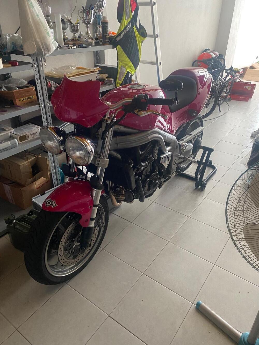 Triumph Speed Triple 955 (1998 - 01) (3)