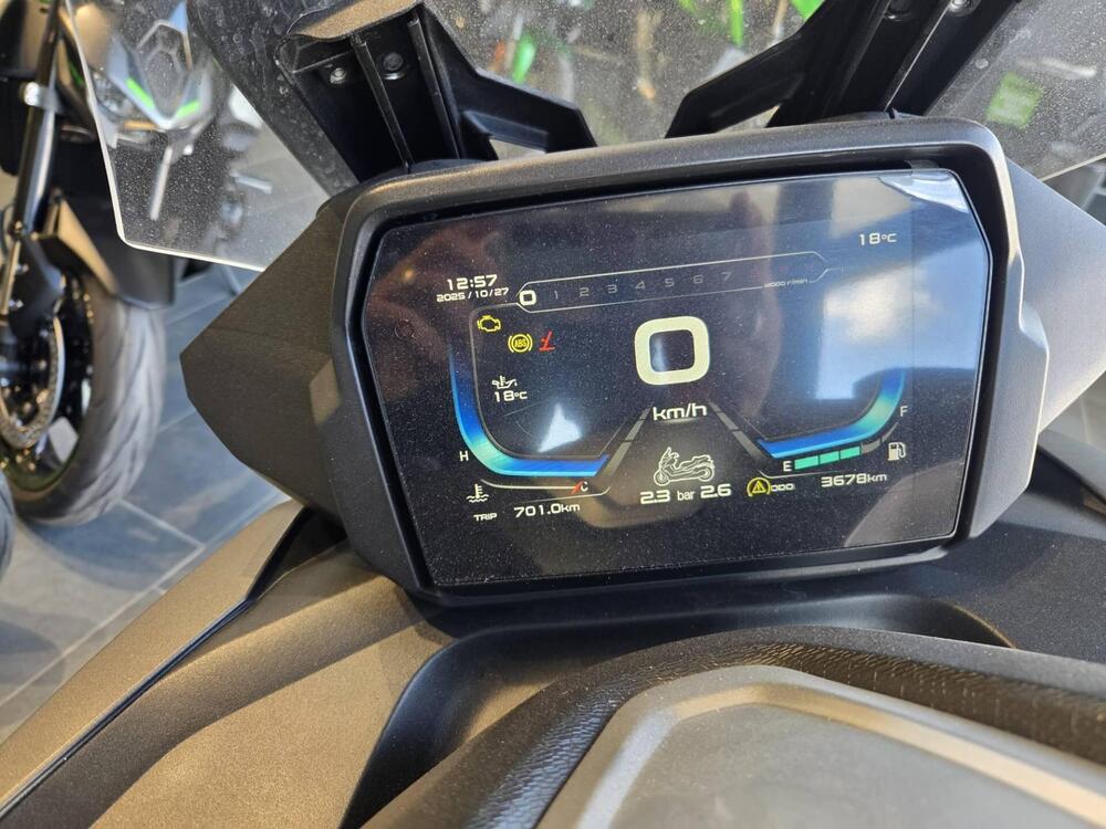 Voge Sfida SR4 MAX (2024 - 26) (5)