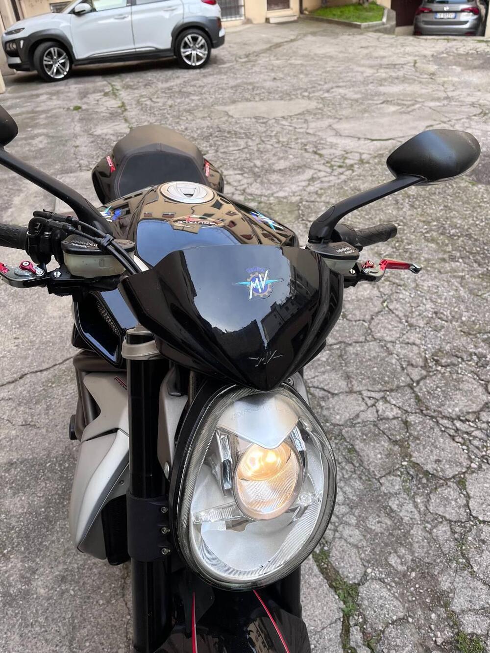 MV Agusta Brutale 990 R (2009 - 12) (5)