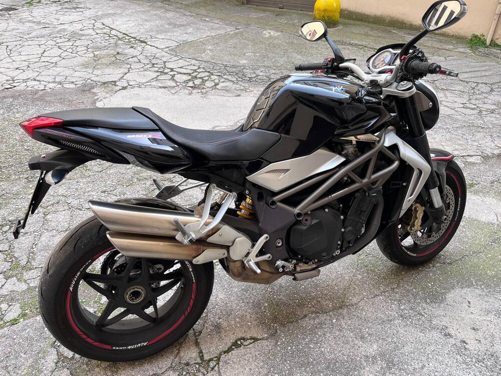 MV Agusta Brutale 990 R (2009 - 12) (2)