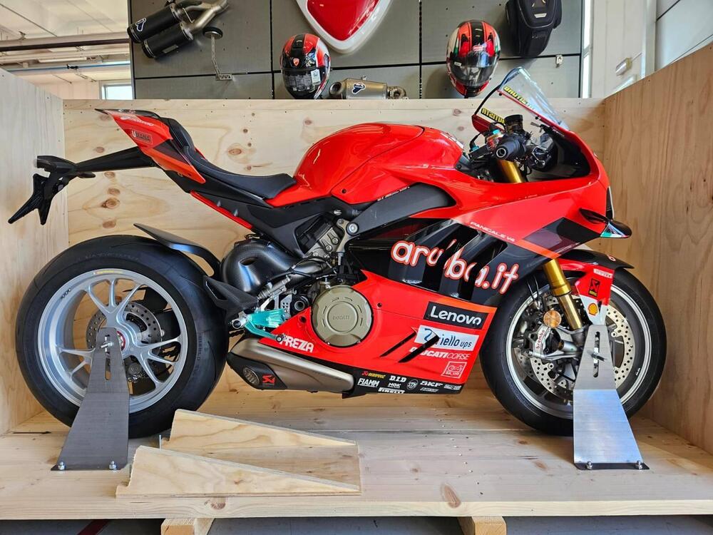 Ducati Panigale V4 Bautista 2022 World Champion Replica (2023)