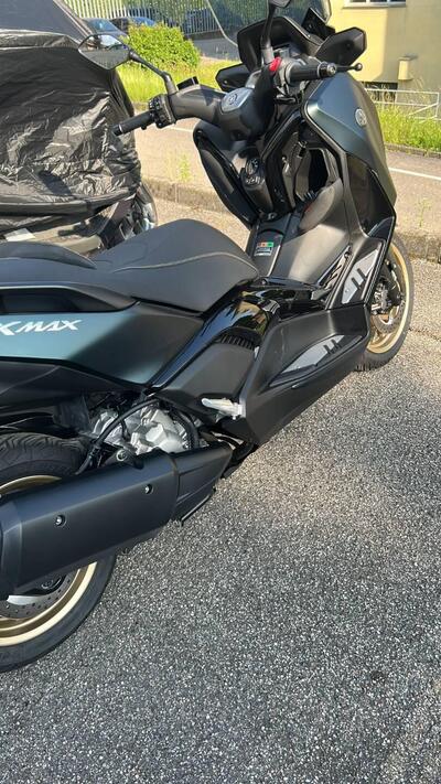 Yamaha X-Max 300 Tech Max (2021 - 24) usata