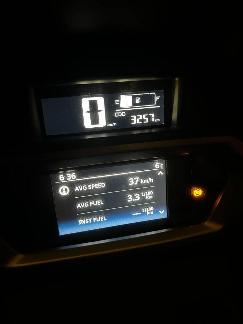 Yamaha X-Max 300 Tech Max (2021 - 24) (7)