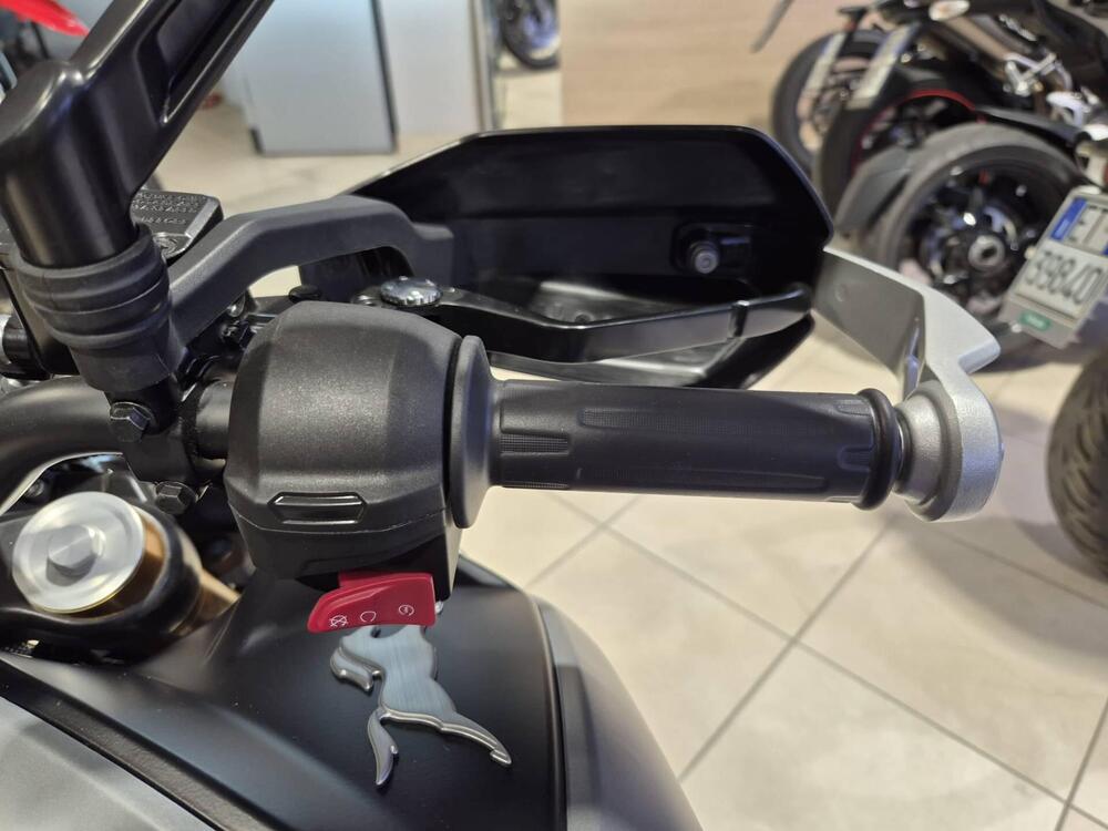 TVS Motor RTR 310 (2024 - 26) (10)