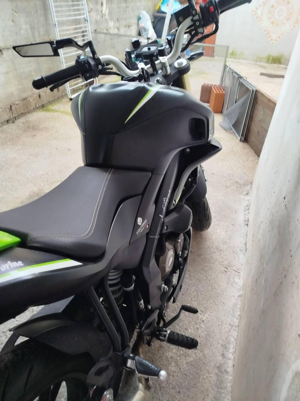 QJ Motor SRK 125 S (2023 - 24) (3)