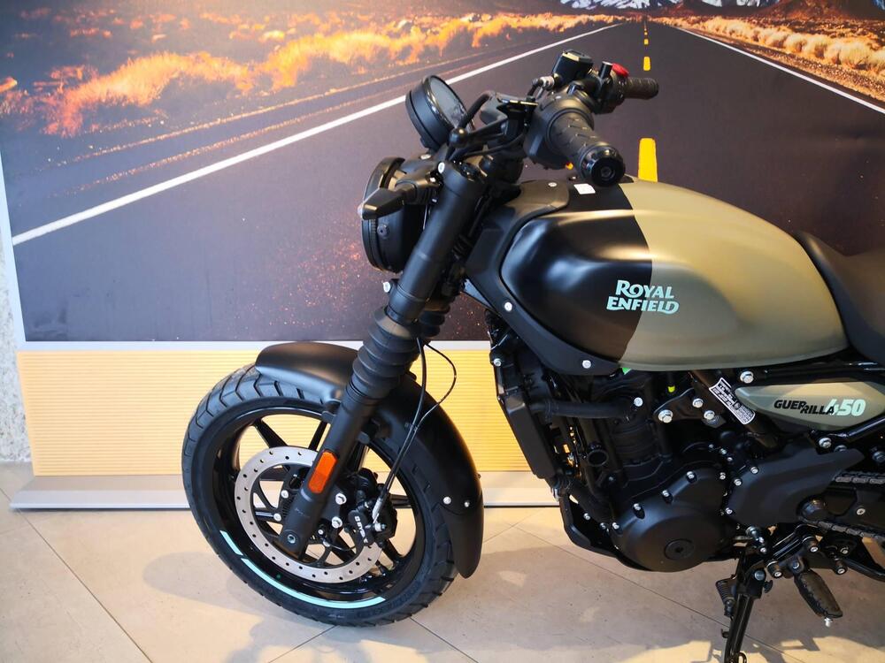 Royal Enfield Guerrilla 450 (2024 - 26) (10)