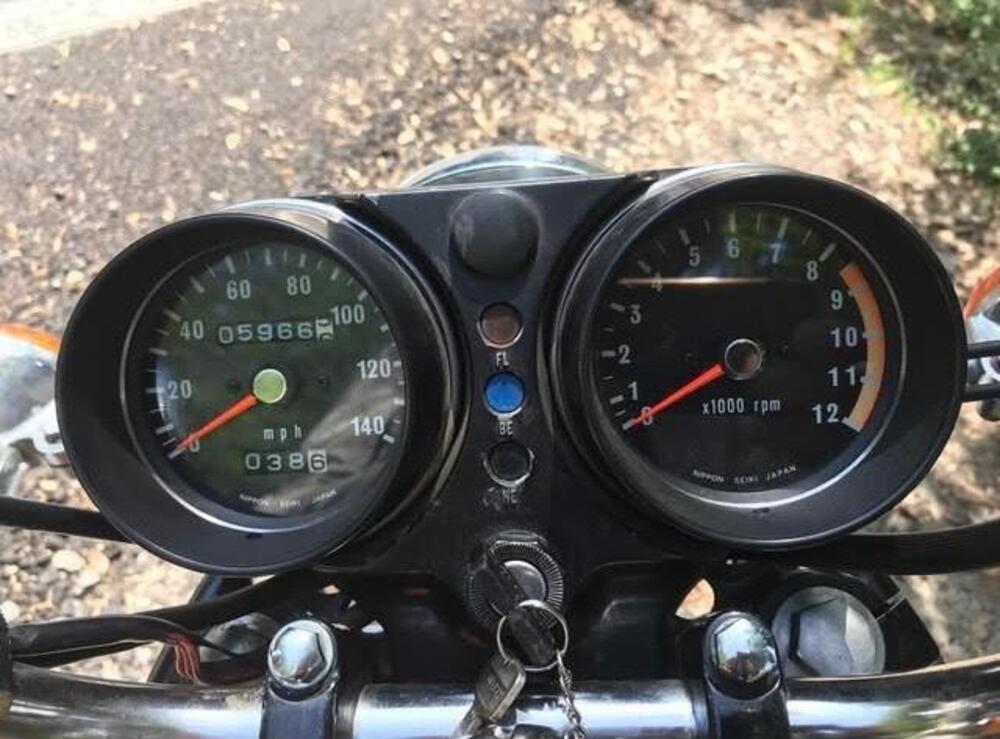 Kawasaki 350 S2 A (2)