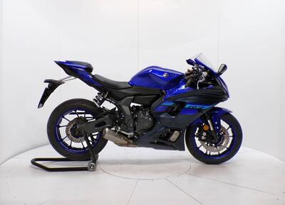 Yamaha YZF R7 (2021 - 25) usata