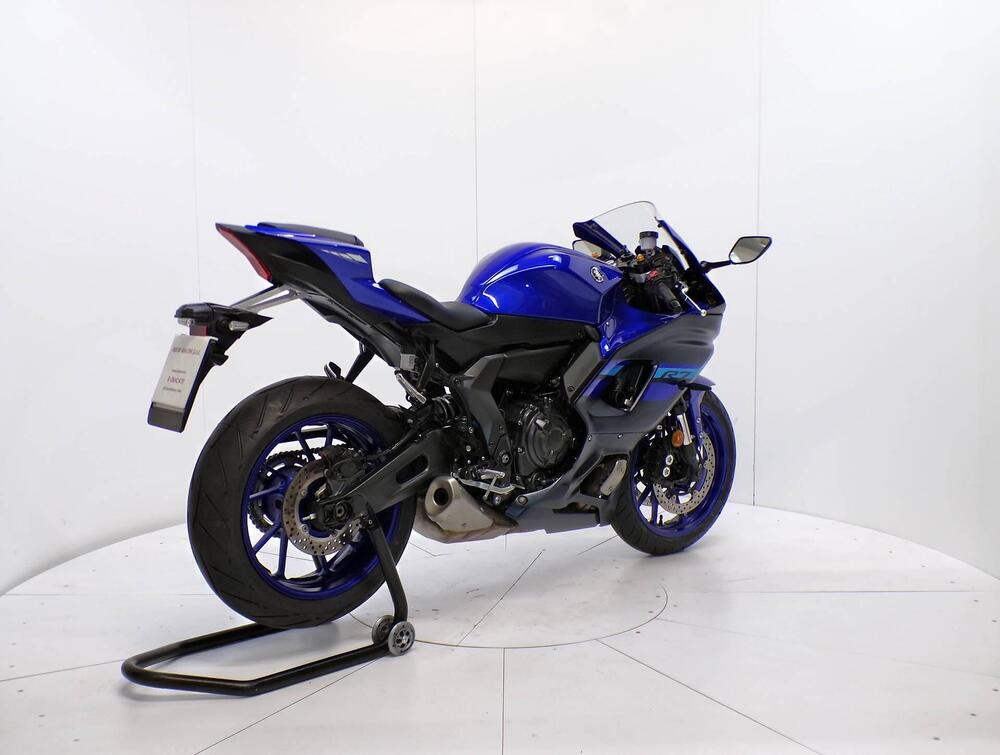 Yamaha YZF R7 (2021 - 25) (6)