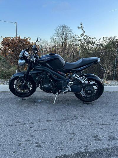 Triumph Speed Triple 1050 (2005 - 11) usata
