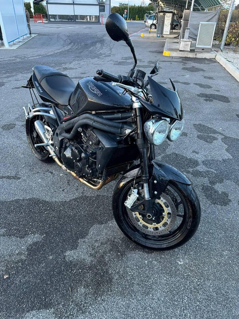 Triumph Speed Triple 1050 (2005 - 11) (5)