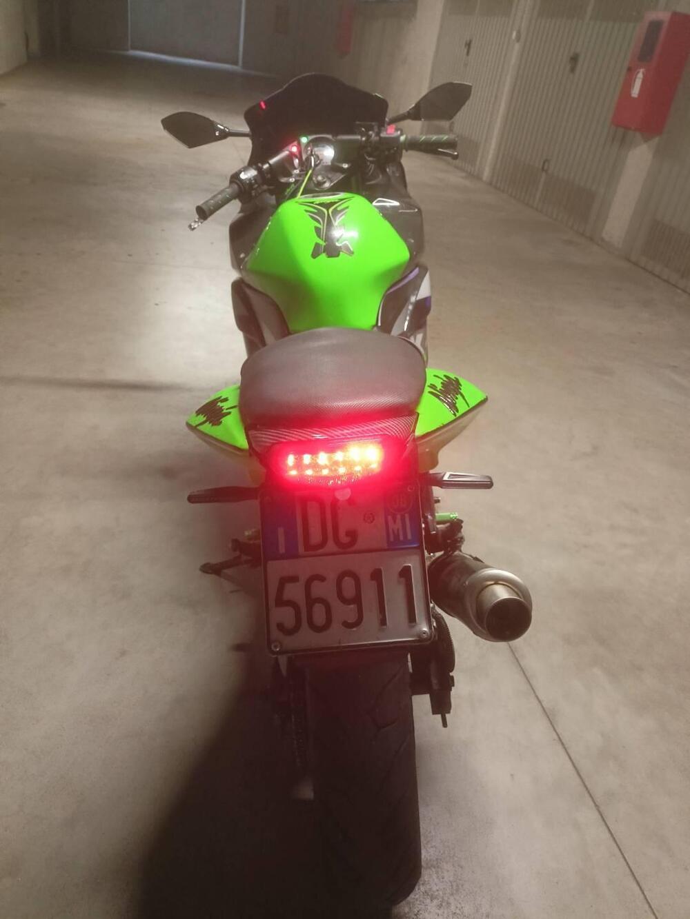 Kawasaki Ninja 250 R (2007 - 13) (12)