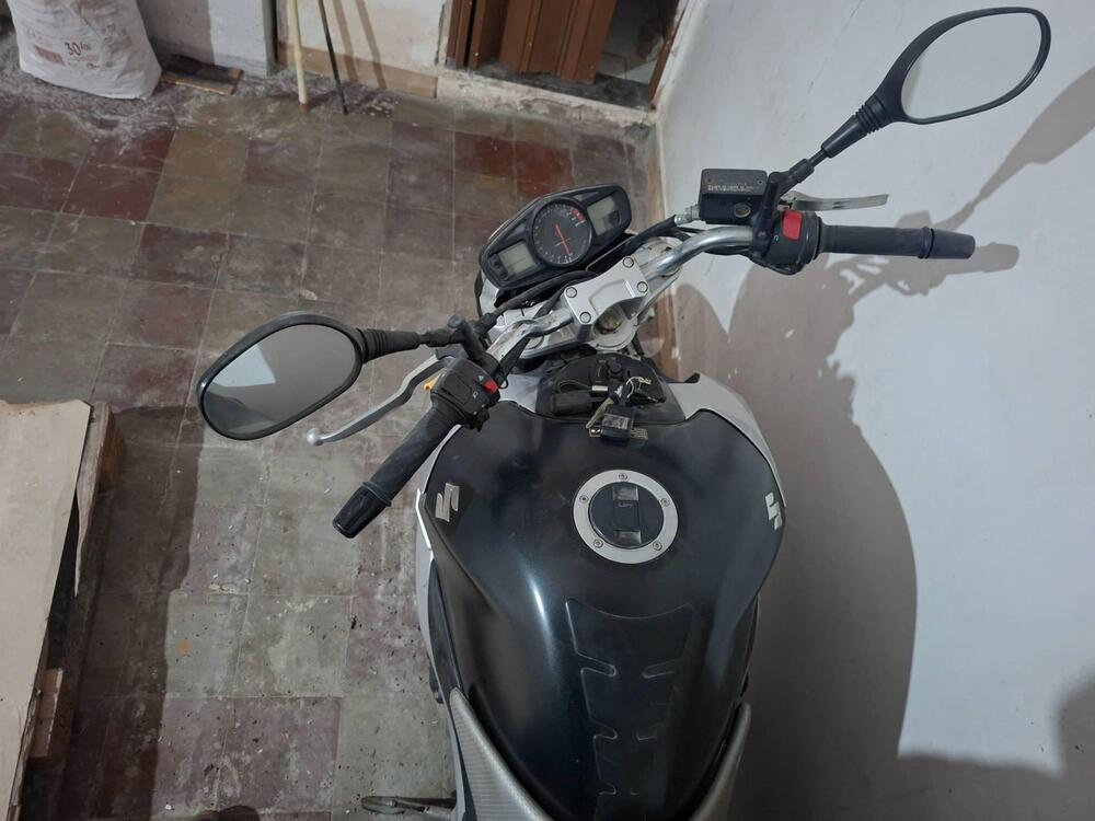 Suzuki GSR 600 (2006 - 11) (7)