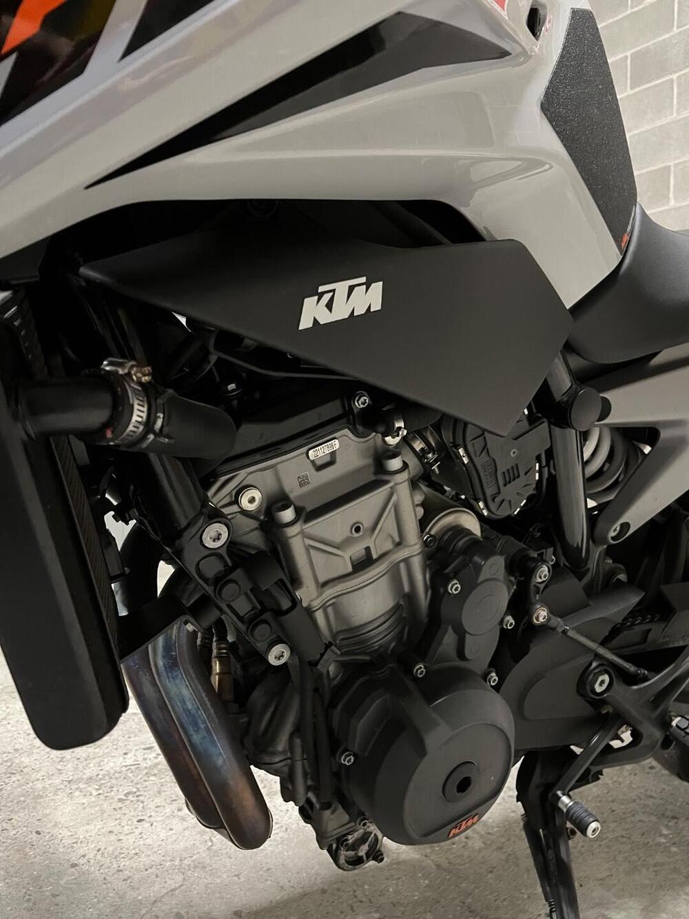 KTM 790 Duke L (2023 - 24) (10)
