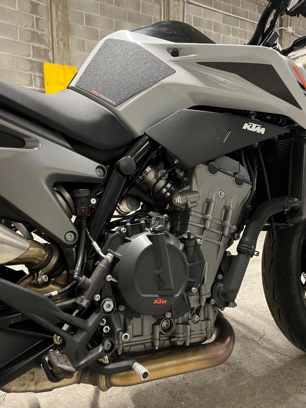 KTM 790 Duke L (2023 - 24) (12)