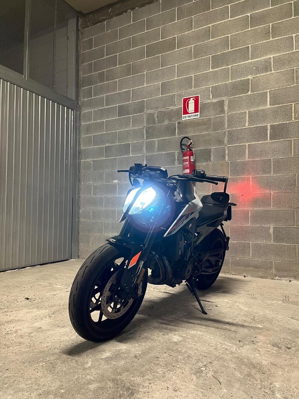 KTM 790 Duke L (2023 - 24) (17)