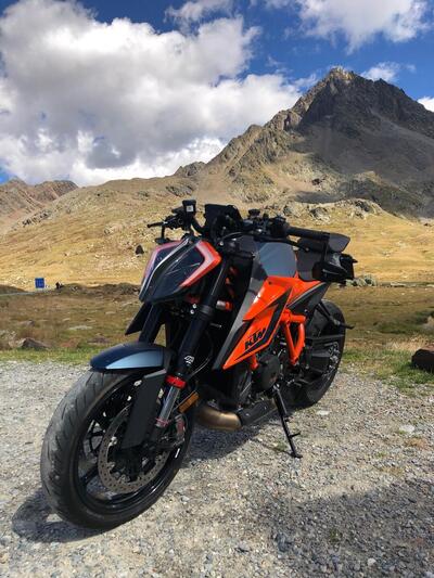KTM 1290 Super Duke R (2021) usata