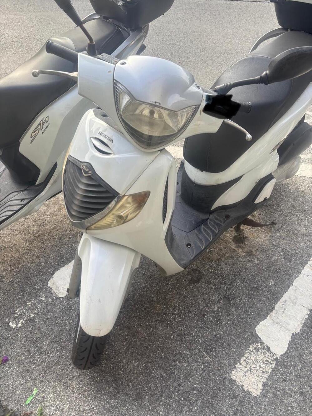 Honda SH 125 i (2005 - 08) (3)