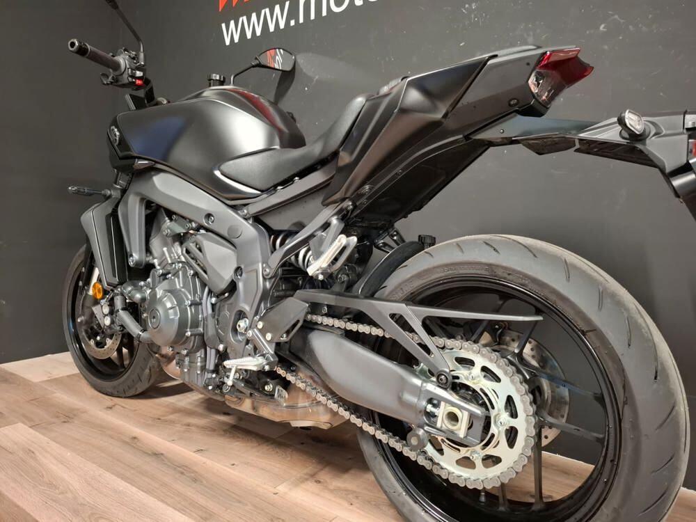 Yamaha MT-09 Y-AMT (2024 - 26) (3)