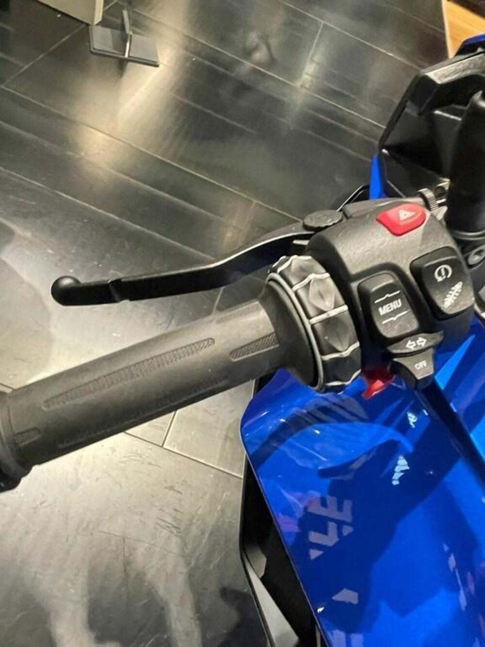 Bmw F 900 XR (2020 - 24) (3)