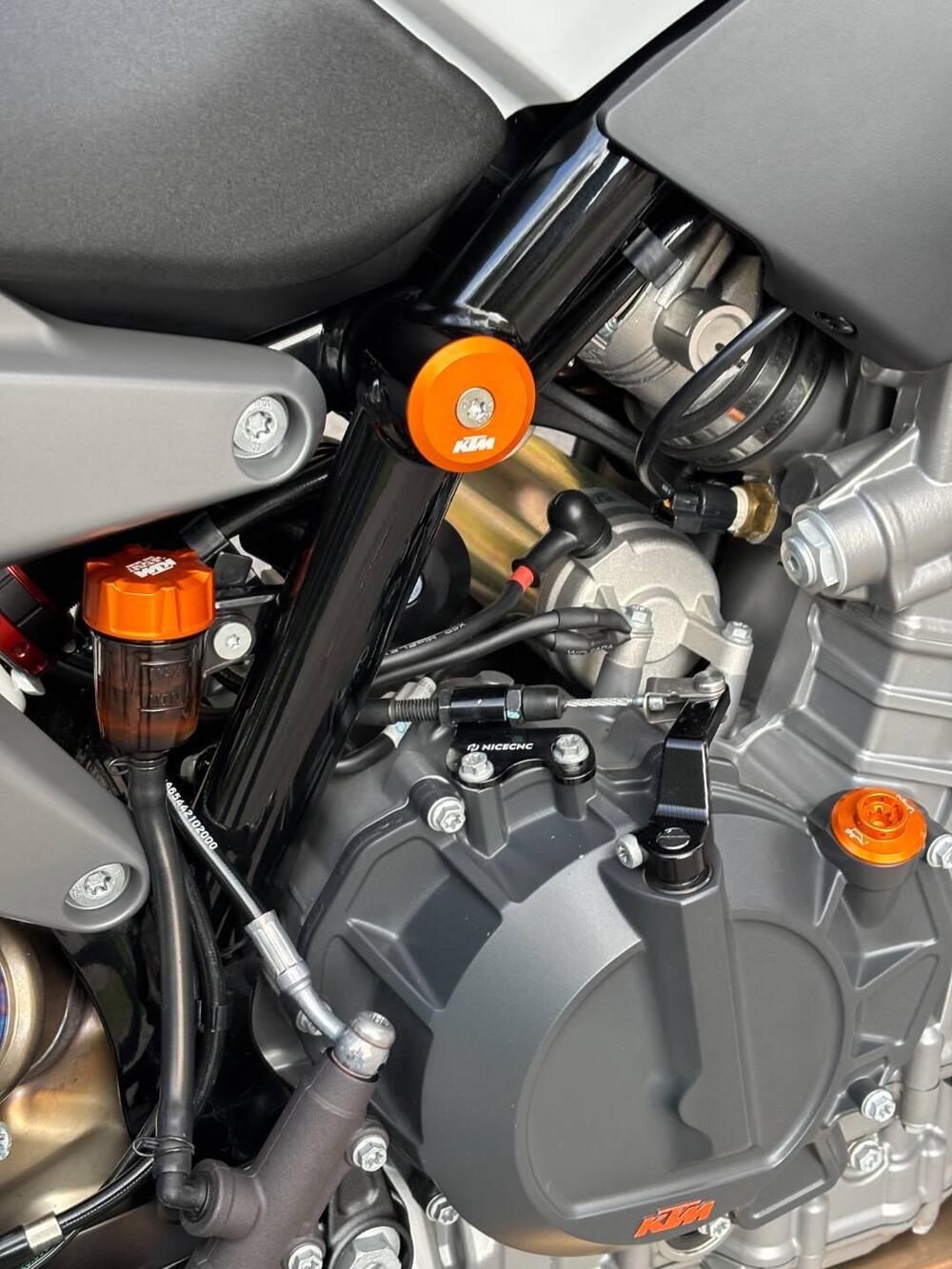 KTM 790 Duke L (2023 - 24) (10)