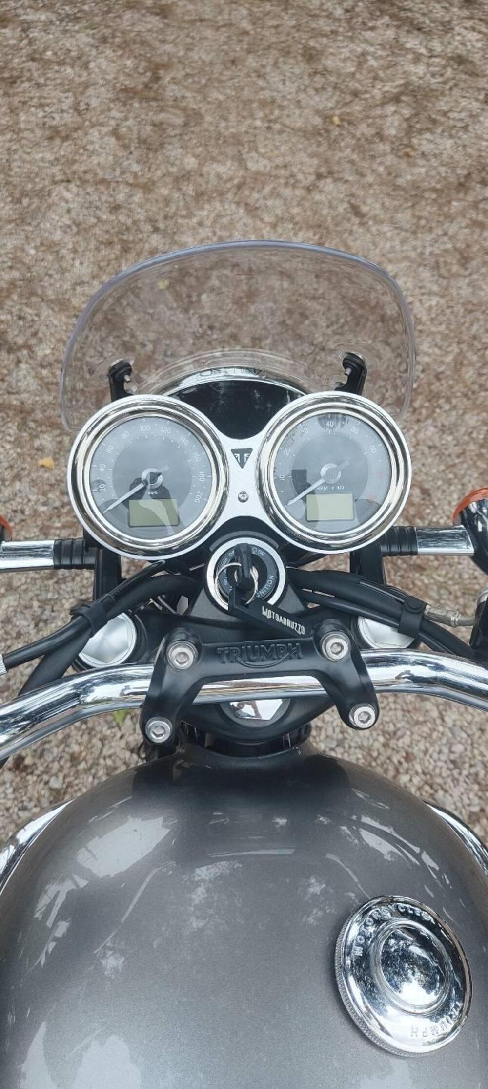 Triumph Bonneville T120 (2021 - 25)