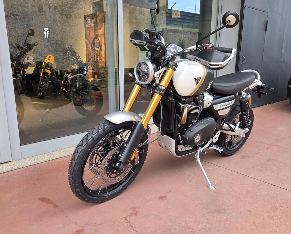Triumph Scrambler 1200 XE (2026) (12)