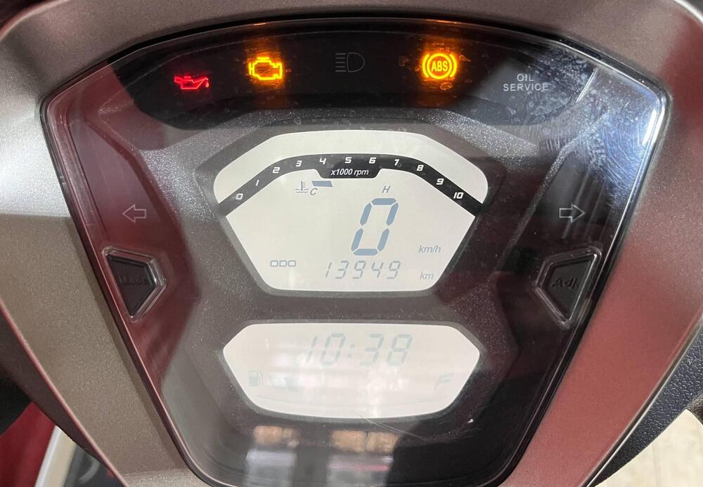 Kymco Agility 300i R16 ABS (2020) (5)