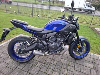 Yamaha MT-07 Y-AMT (2025) usata