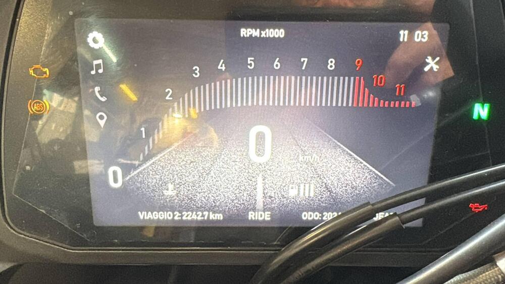 Moto Morini X-Cape 650 (2021 - 26) (3)