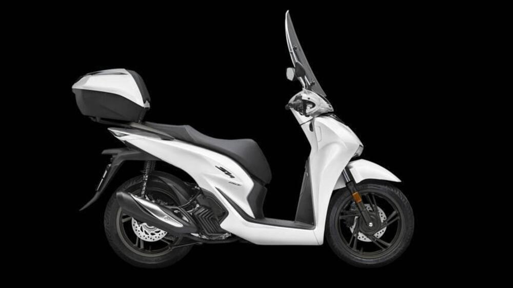 Honda SH 150i (2024 - 25) (2)