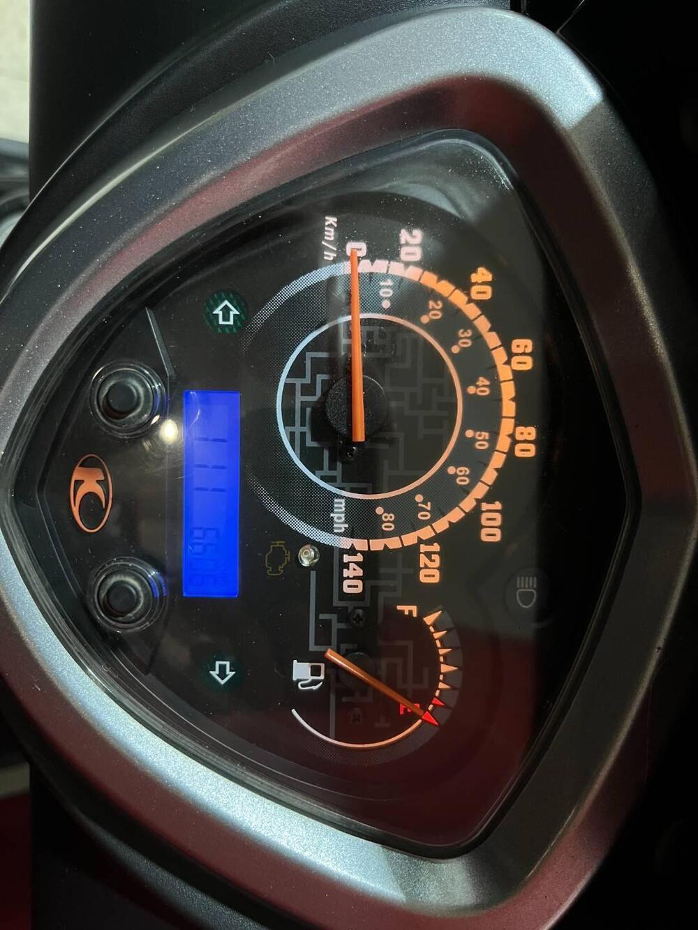 Kymco Agility 200i R16 + (2014 - 17) (7)