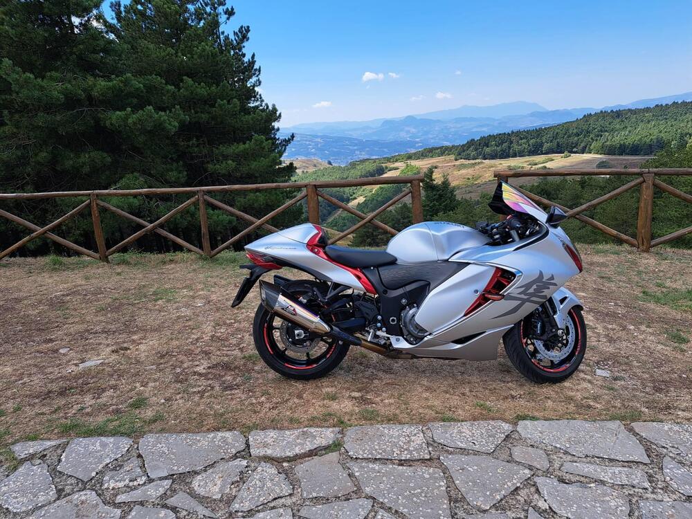 Suzuki GSX 1300 R Hayabusa (2021 - 24) (4)