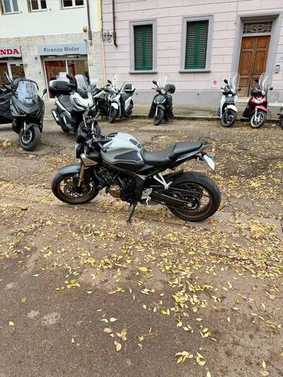 Honda CB 650 R (2024 - 25) usata