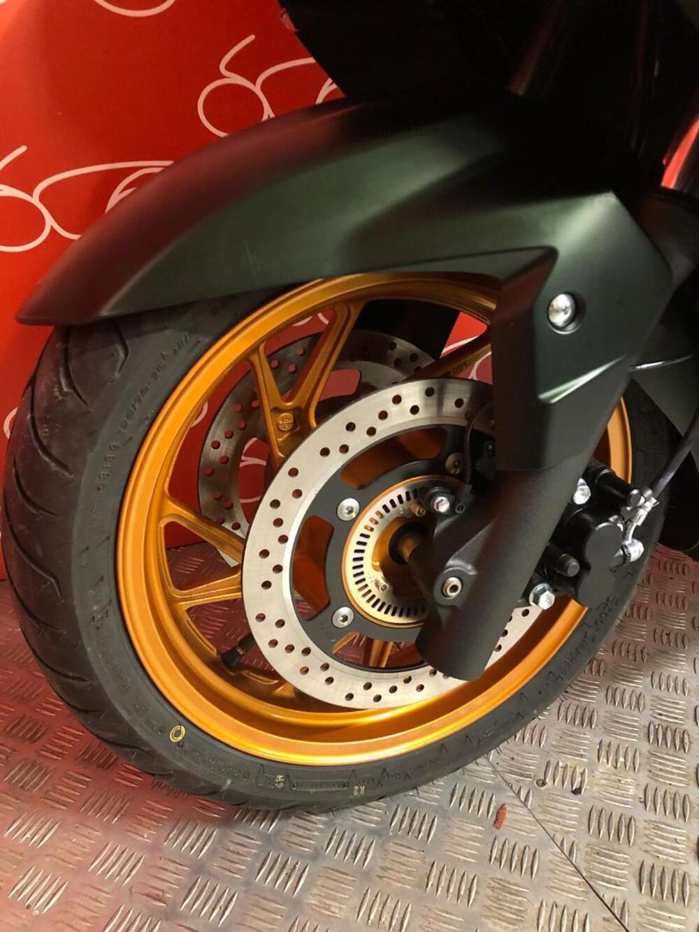 Suzuki Burgman 400 (2025 - 26) (7)