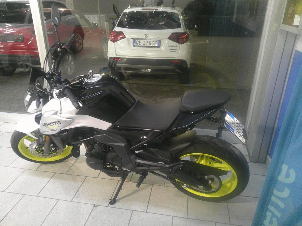 CFMOTO 650NK (2021 - 24) (6)