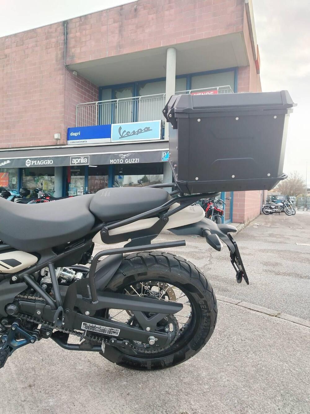 Royal Enfield Himalayan 411 (2021 - 24) (3)