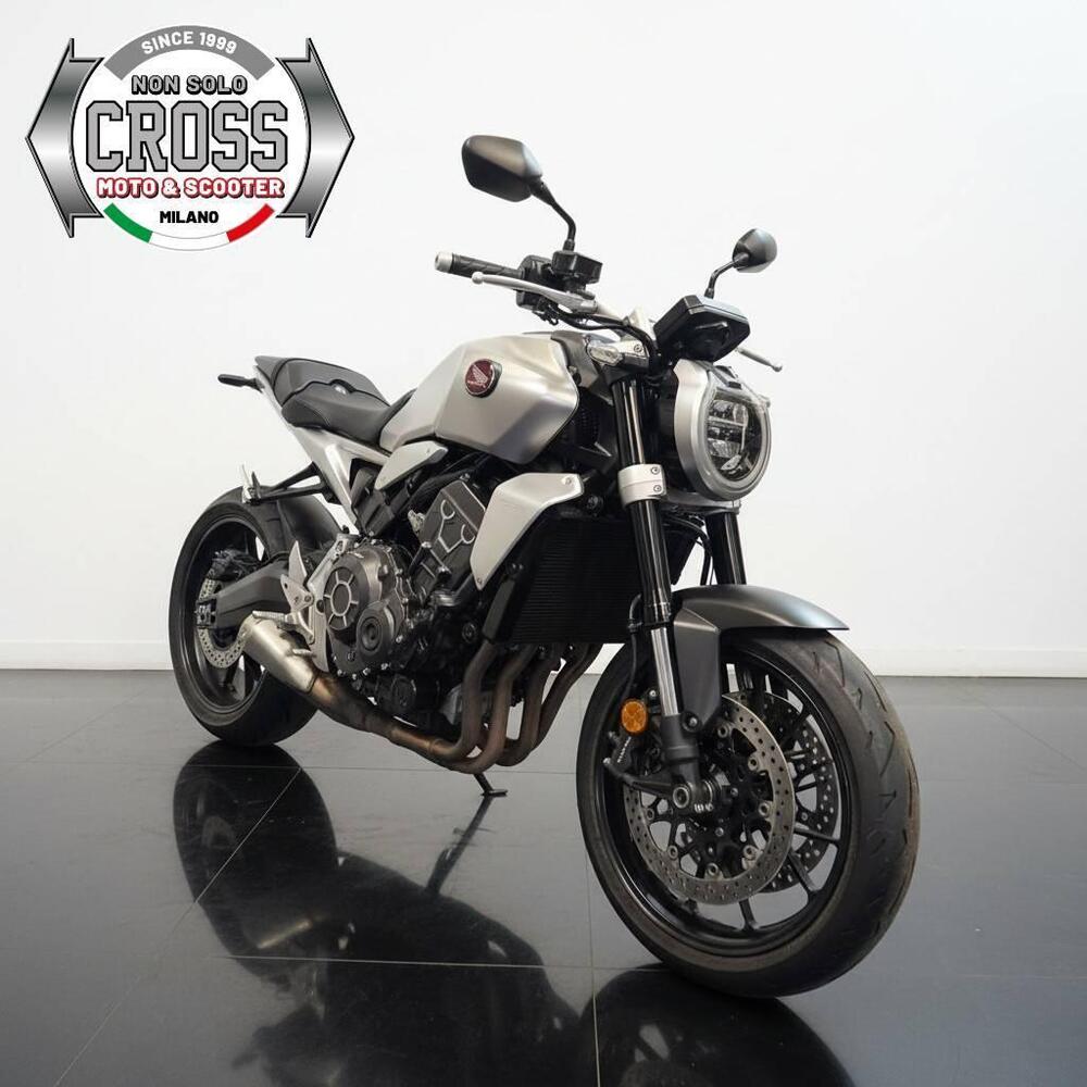 Honda CB 1000 R (2021 - 25) (2)