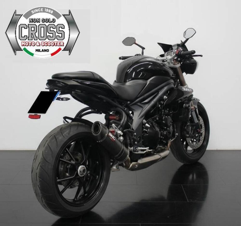 Triumph Speed Triple 1050 (2011 - 13) (8)