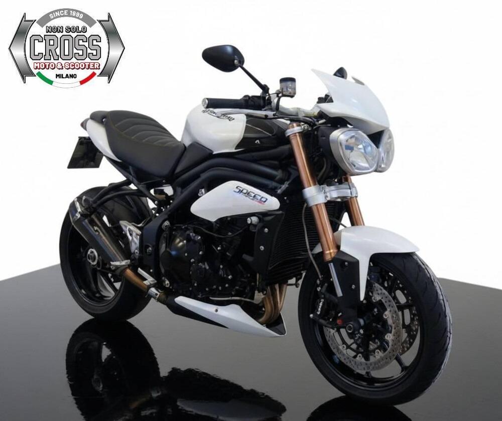Triumph Speed Triple 1050 (2011 - 13) (2)