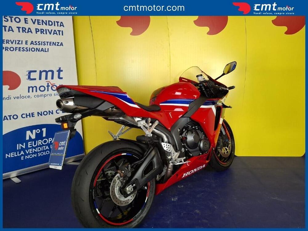 Honda CBR 600 RR (2024 - 25) (4)