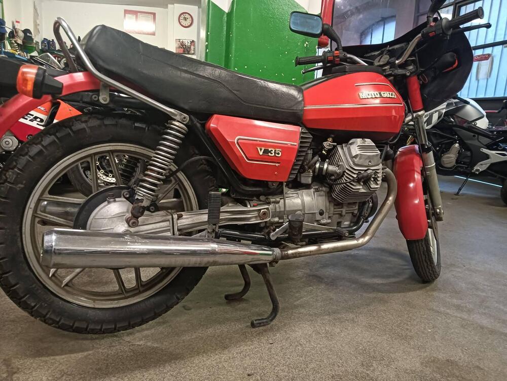 Moto Guzzi V 35 (3)