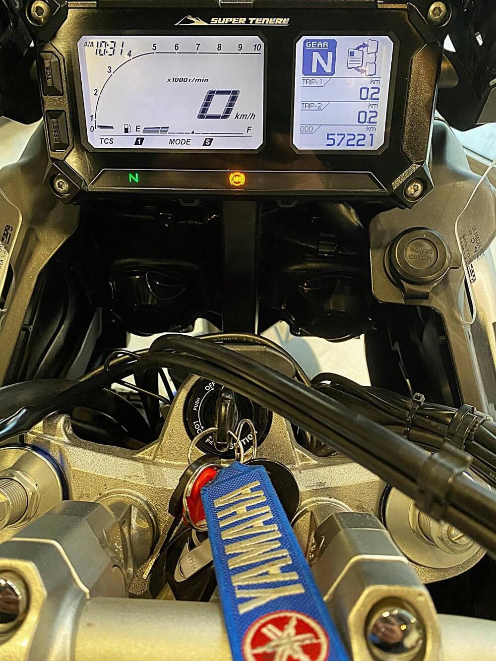 Yamaha XT1200Z Super Ténéré Worldcrosser (2015 - 16) (12)