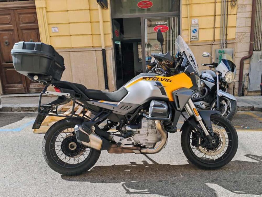 Moto Guzzi Stelvio (2024 - 26) (3)