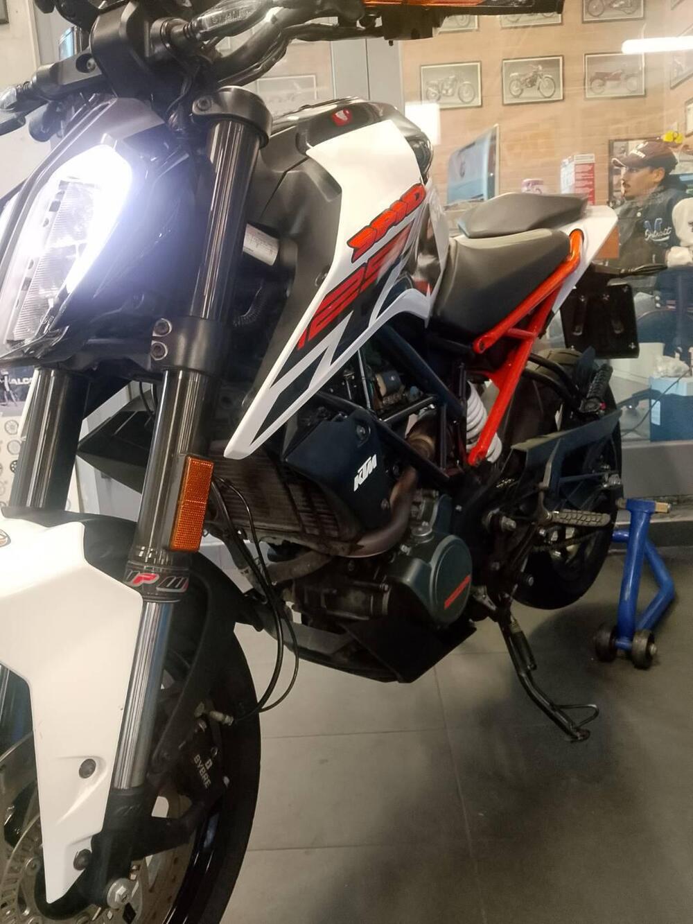 KTM 125 Duke ABS (2017 - 20) (2)