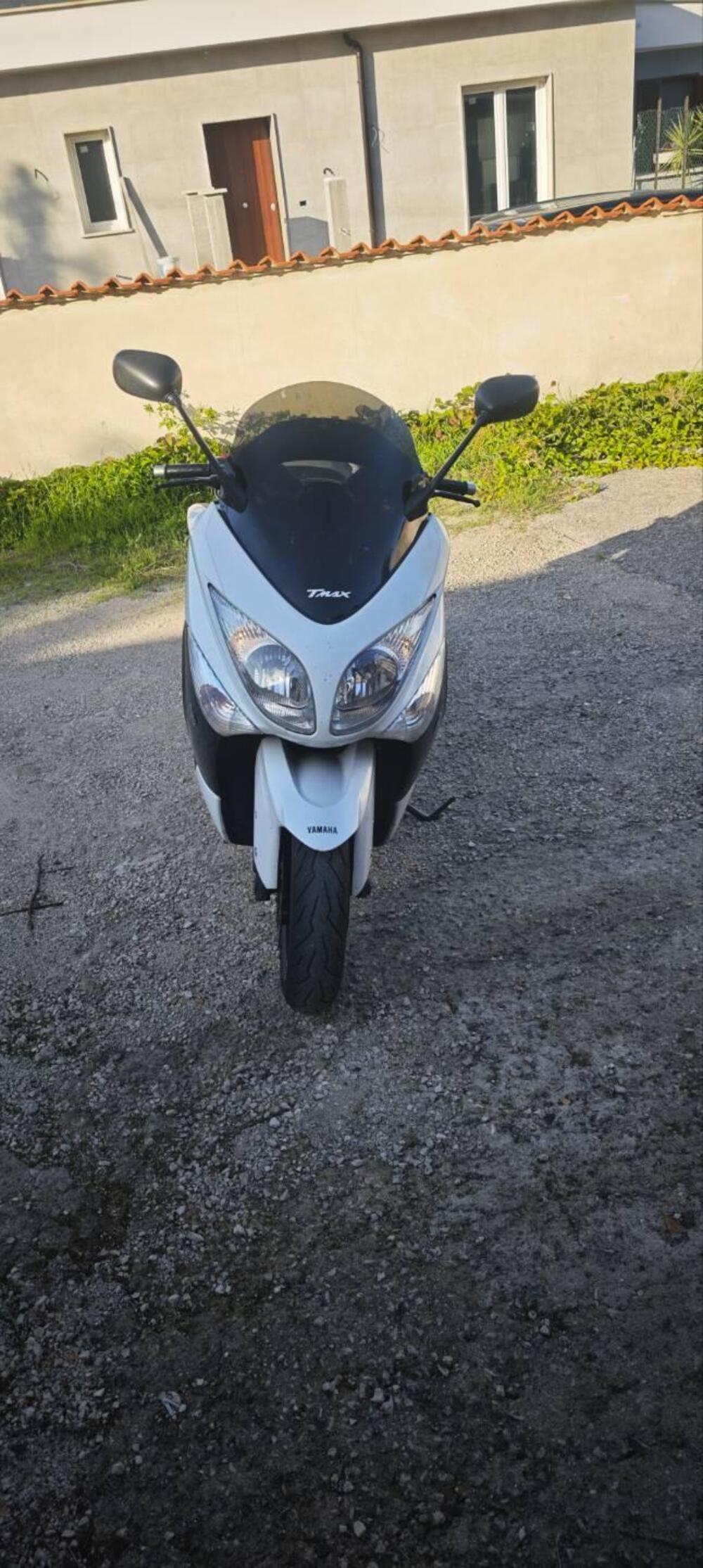 Yamaha T-Max 500 White Max (2010 - 11)