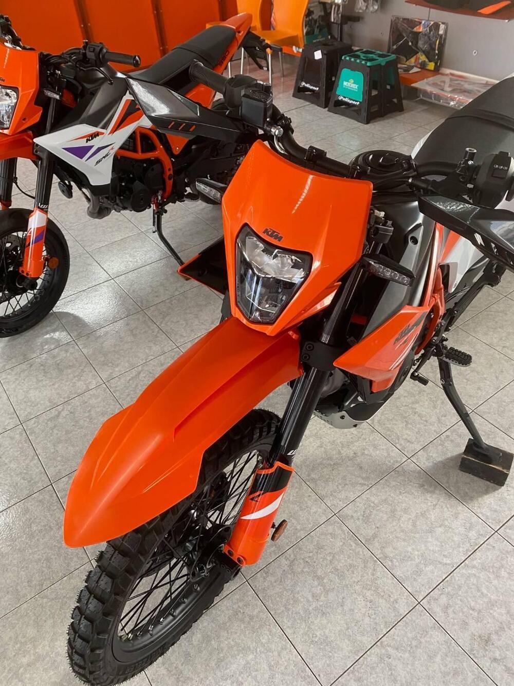 KTM 390 Enduro R (2025 - 26) (2)