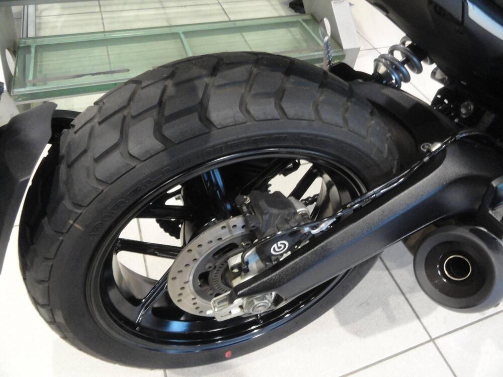 Ducati Scrambler 800 Icon Dark (2021 - 22) (6)