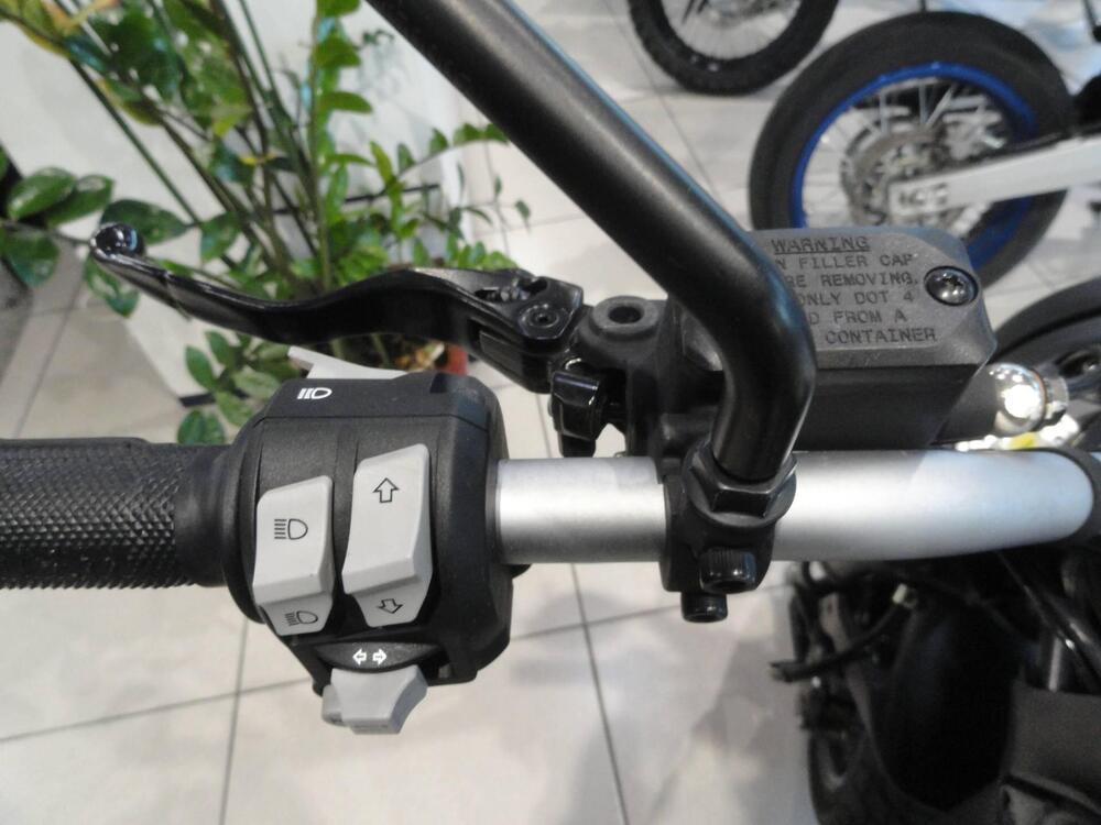 Ducati Scrambler 800 Icon Dark (2021 - 22) (9)