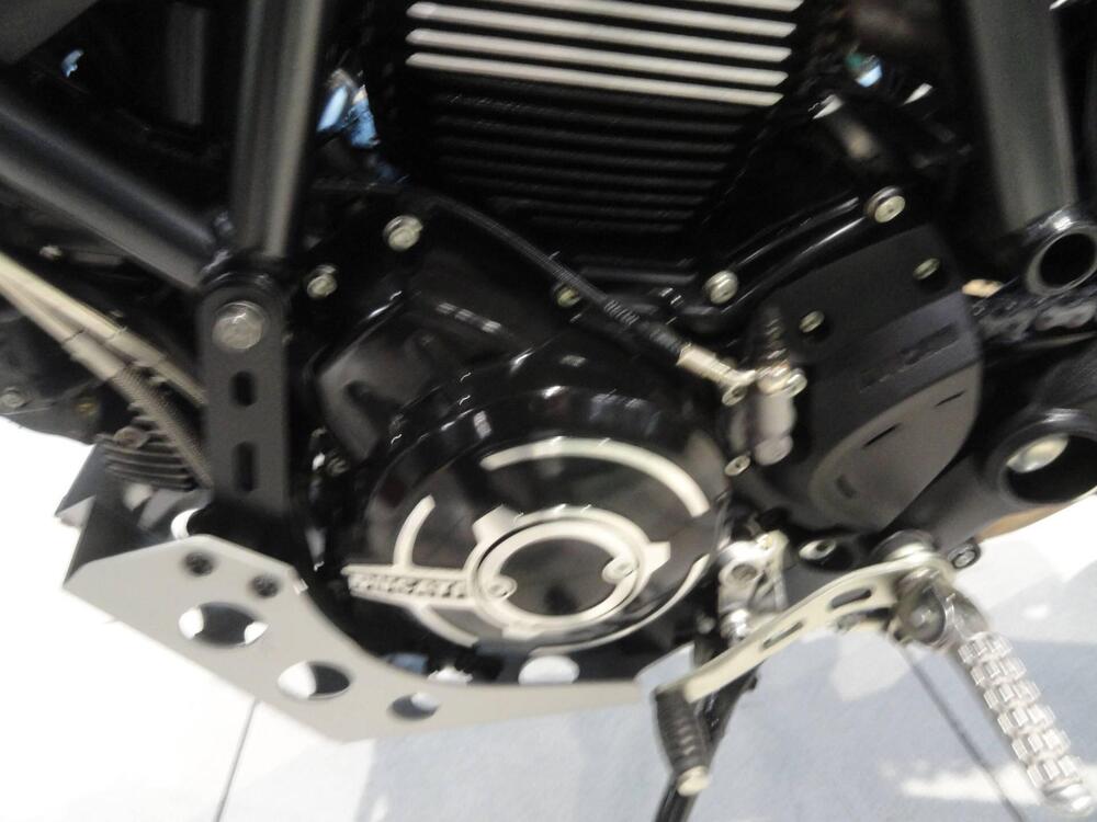 Ducati Scrambler 800 Icon Dark (2021 - 22) (11)